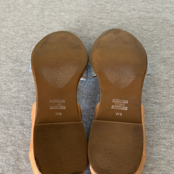 Tom’s Jutti D’Orsay Flats - Picture 6 of 6